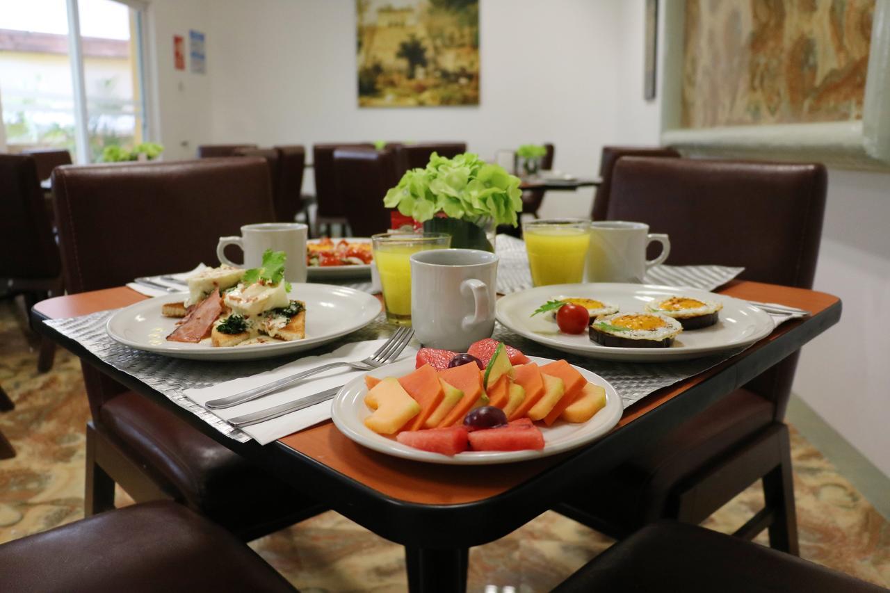 Hotel Zar เมริดา ภายนอก รูปภาพ